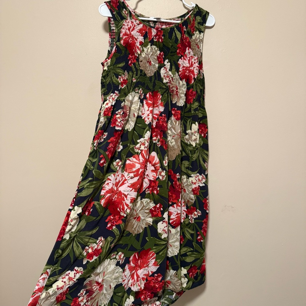 Croft & Barrow Floral Smocked Dress - Red, Green, White